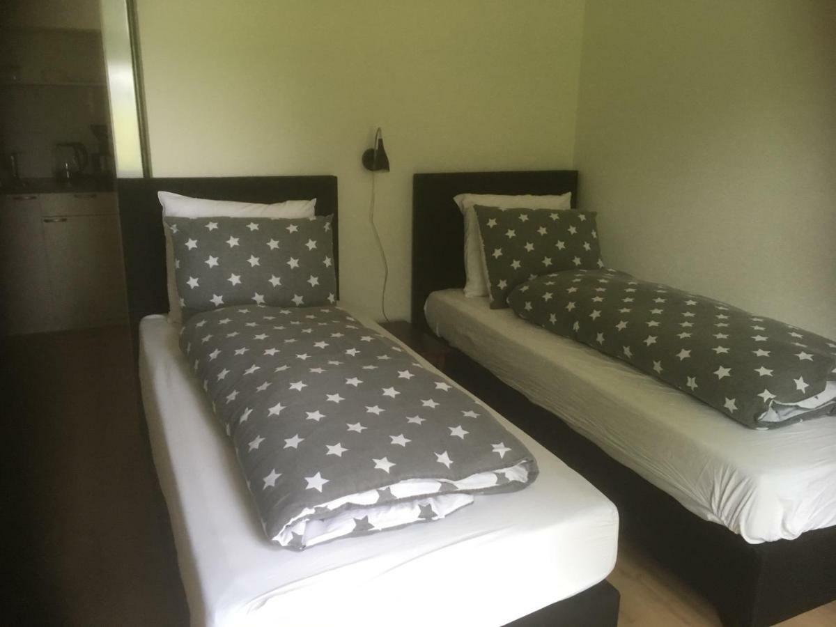 B & B Zazza Raerd Bagian luar foto